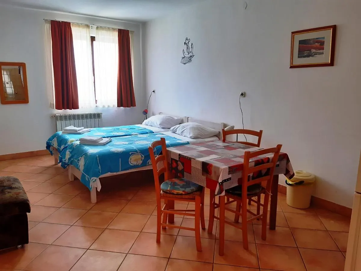Guest house Apartments Barbara Veruda Porat Pula